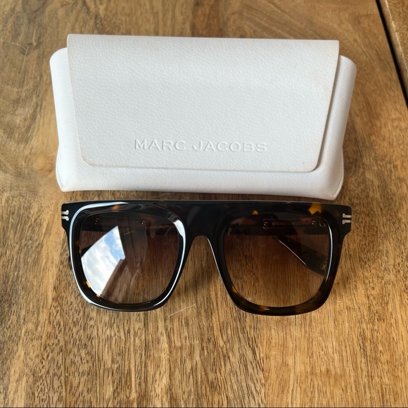 Marc jacobs Runway Sunglasses - Picture 2 of 5
